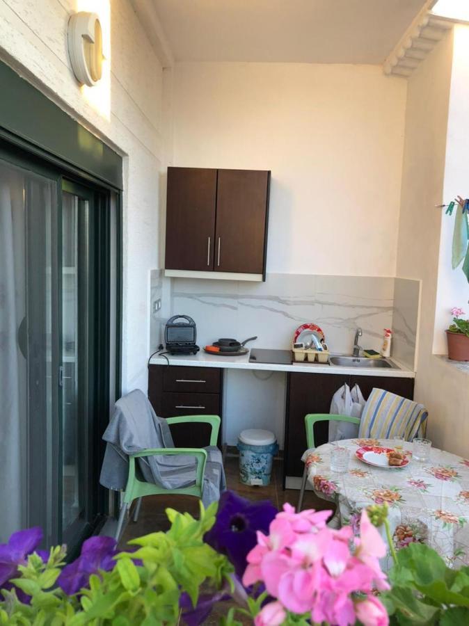 Erjon Apartment *